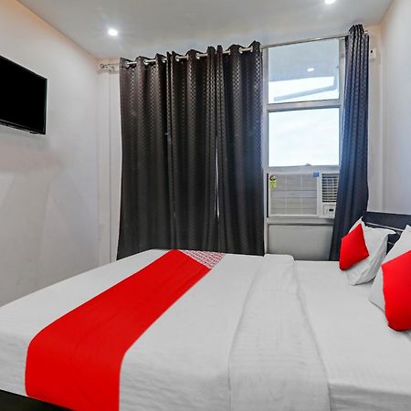 Hotel Oyo Flagship 81064 Chaudhary In Gorakhpur Exteriér fotografie