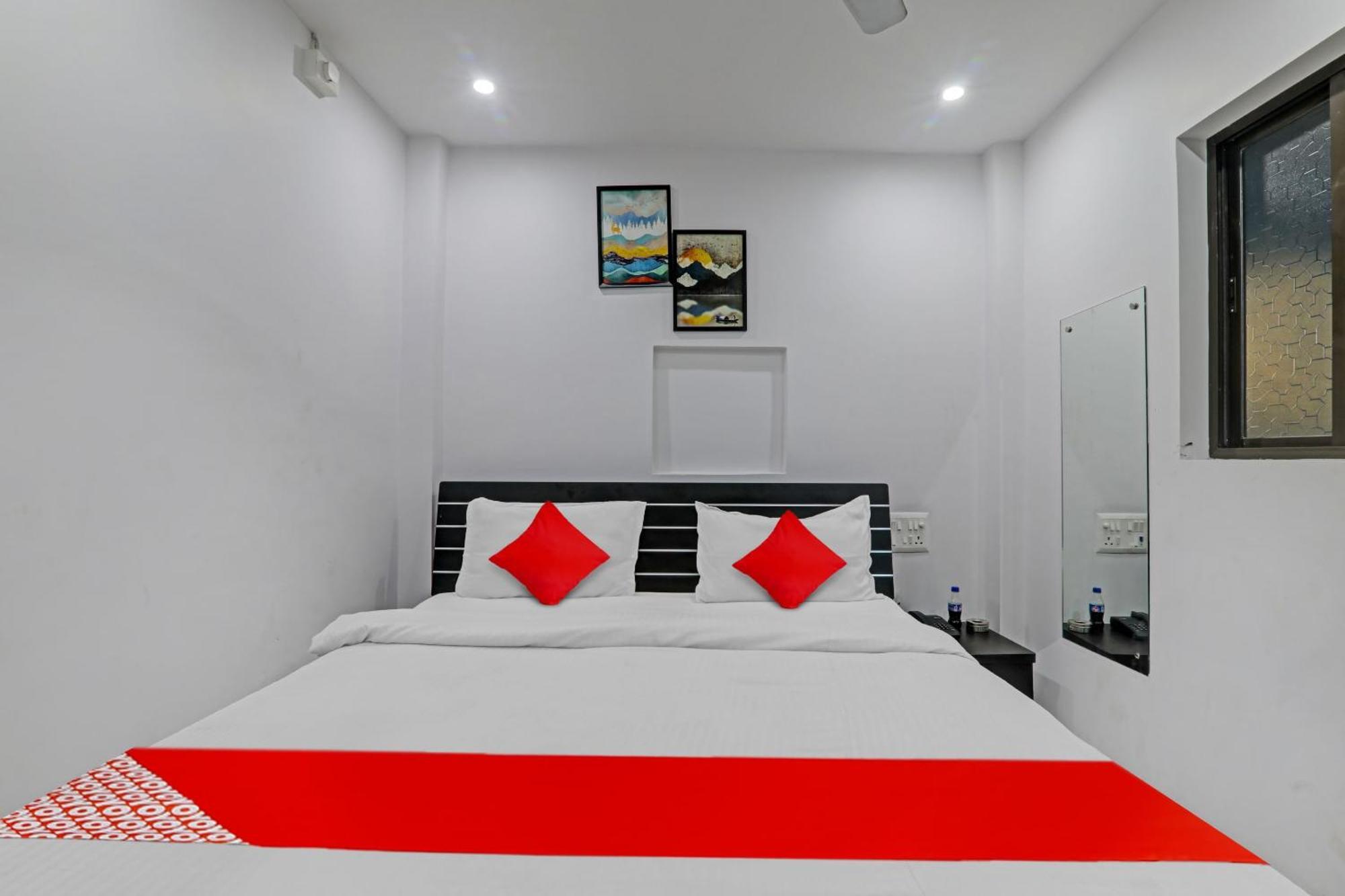 Hotel Oyo Flagship 81064 Chaudhary In Gorakhpur Exteriér fotografie